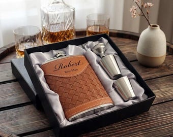 Personalized LEATHER GROOMSMEN FLASK for Men Best Man Groom Birthday Gift for Him Dad Grandpa Wedding Boyfriend Fathers Day Custom Engraved