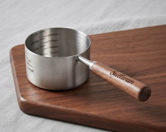 Personalized Pet Food Measuring Scoop Custom Engraved Stainless Steel & Walnut Wood Kitchen Tool Gift for Dog Cat Lovers Pet Parent