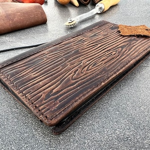 Genuine Leather Case For Apple iPhone 11 12 13 14 15 Pro Max 6 7 8 plus SE XS Cover Wallet Book Wash Stone Stamping tree trunk Vintage Craft