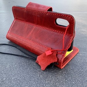 Echtes geöltes Leder für Apple iPhone XS MAX Kartenhalter Brieftasche soft Kredithalter magnetisch Rotweinbuch Retro Design Style
