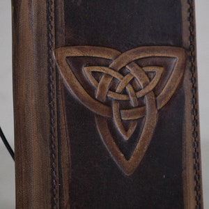 Funda de piel auténtica hecha a mano ARICHI para Samsung Galaxy S25 S24 S23 S22 Ultra Note A71 A52 Cartera con estampado de triquetra estilo vintage pulido