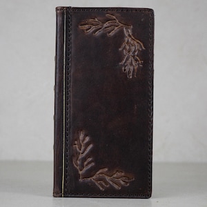 Funda de piel auténtica hecha a mano para Samsung Galaxy: estilo bíblico vintage con relieve de rama de árbol y ranuras para tarjetas
