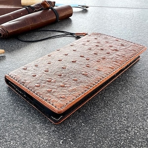 Funda de piel auténtica color canela para Samsung Galaxy S23, S22, S21, S20 Ultra, S8, S9, Note 8, 9, 10, 20, 21, A71, A52, A53, A12, A31, A32, 5G, con ranuras para tarjetas y libro.