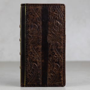 ARICHI donker bloemen leren iPhone-hoesje handgemaakte kaartsleuf portemonnee voor Google Pixel 9 8 7 6 5 4 Pro XL Fold 9A 8A 7A 6A Stamping Bijbelboek