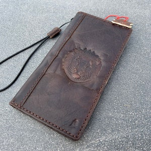 Genuine Leather Case Wallet For Apple iPhone 11 12 13 14 Pro Max 6 7 8 plus SE XS Book Handcraft Lion Vintage Cover Tiger Dark stamping
