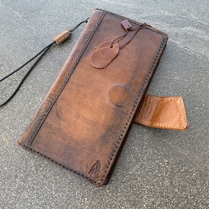 Funda de cuero auténtico para Apple iPhone 11 12 13 14 15 16 Pro Max 6 7 8 plus SE 2, funda tipo billetera con tapa magnética para tarjeta de identificación y aceite