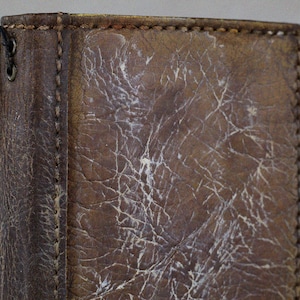 Funda ARICHI de piel color canela vintage hecha a mano con diseño cosido a mano, ranuras para tarjetas y textura de piedra para Samsung Galaxy Z Fold 7, 6, 5, 4, 3 y 2