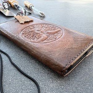 Genuine Vintage Leather Case For Apple iPhone 11 12 13 14 15 Pro Max 6 7 8 plus SE XS Book Art Cover Wallet Slots Design Magnetic clasp