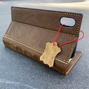 Cuir véritable huilé pour Apple iPhone XS MAX Etui portefeuille Cartes de crédit Étui souple Bible livre bronzé vintage mince luxe