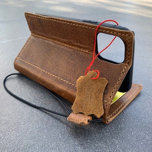 Cuir véritable pour Apple iPhone 11 Pro housse classique beige portefeuille carte de crédit livre fait main support de luxe mince charge sans fil huilé