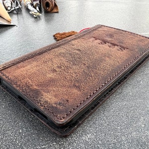 Étui pour Apple iPhone en cuir véritable 11 12 13 14 15 16 Pro Max 6 7 8 plus SE XS couverture de livre portefeuille fentes pour cartes Stone Wash estampage numéro
