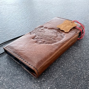 Genuine Leather Case For Apple iPhone 11 12 13 14 Pro Max 6 7 8 plus SE XS Book Cover Handmade Wallet stamping Eagle Vintage RFID Pay Ari
