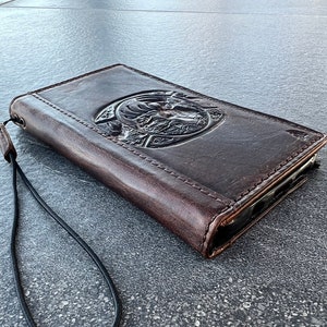 Genuine Leather Case Wallet For Samsung Galaxy s21 s20 Ultra s8 s9 Note 8 9 10 20 21 A71 A52 A12 A31 a32 4G 5G Book Reindeer Embossing Stamp