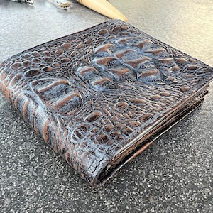 Monedero de piel auténtica vintage con lavado a la piedra, monedero, diseño de cocodrilo, estilo Ari Art Craft