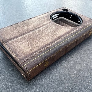 Custodia a portafoglio in vera pelle marrone chiaro ARICHI per OnePlus con apertura a libro della Bibbia, stile vintage, con scomparti per carte, pietra