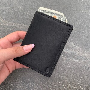 Genuine Leather Mini Wallet Maximum Slim Cards Slots Coins Zipper Magnetic Black soft Ari