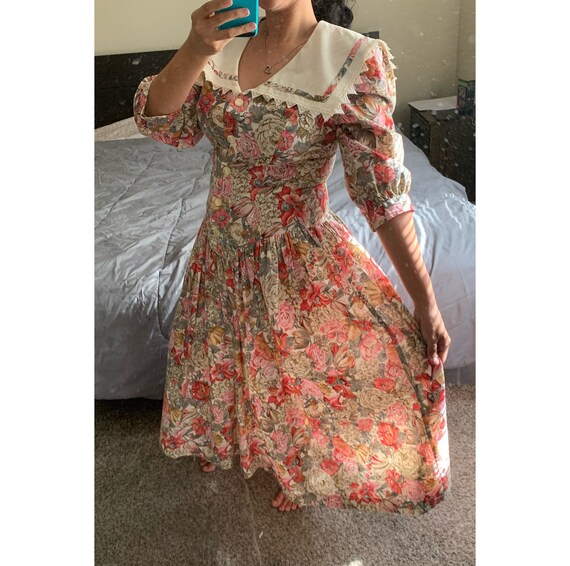 Vintage 1980s 80s Floral Dress - Oversized Collar
