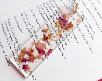 Bookmark epoxyhars rozenblaadjes