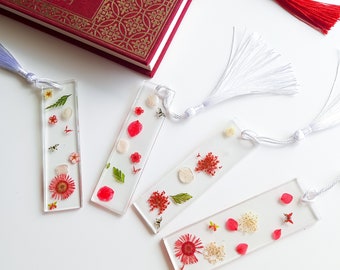 Bookmark Epoxy rode en witte bloemen en vlinders