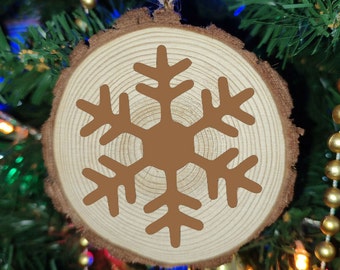 Snowflake Natural Wooden Rustic Christmas Ball Bauble Engraved Gift Present Keepsake / SF6