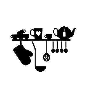 Può includere: Silhouette in bianco e nero di uno scaffale da cucina con una teiera, tazze e un mestolo appesi a ganci. C'è un guanto da forno nero appeso sotto lo scaffale.