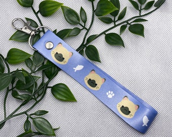 Siamese Cat Wrist Key Strap, Lanyard, Pass Holder | Kawaii Cute Gift for Cat Lovers and Cat Parents | Tan Kitty | deadlybearhug