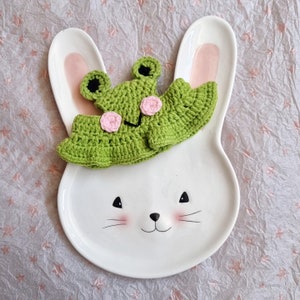 Green Frog Handmade Crochet Bucket Hat, White flower, bunny rabbit pet hat, Rabbit lover gift, rabbit pet gift, Rabbit clothing, bunny lover