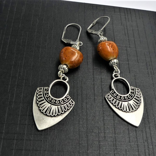 Boucles d'oreilles rustiques, ethniques, laiton argenté, céramique, acier inoxydable, dormeuses, artisanal, cadeau femme