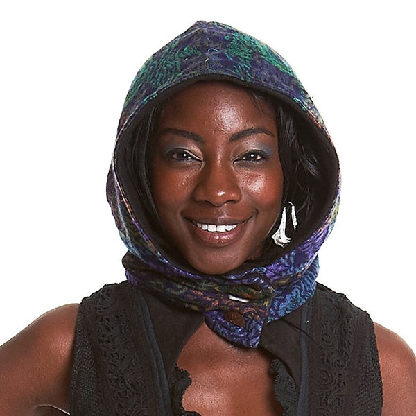 Hood with buttoned neck made from shawls