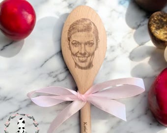 Engraved wooden spoon, your face on a spoon gift