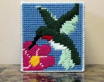 Hummingbird Plastic Canvas Tissue Box Holder