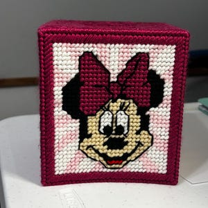 Minnie Mouse Plastic Canvas Tissue Box Cover
