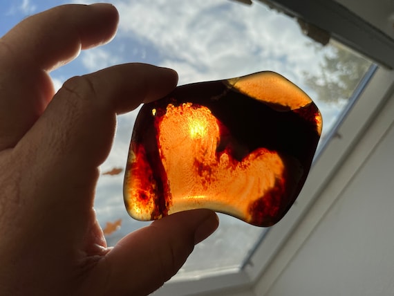 Phenomenal, rare blue amber 