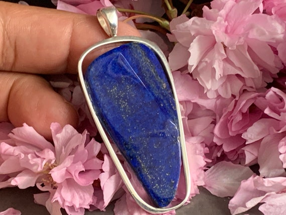 Beautiful natural Lapislazuli Pendant handmade in silver 925 sterling