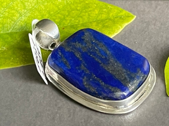 Beautiful natural Lapislazuli Pendant handmade in silver 925 sterling