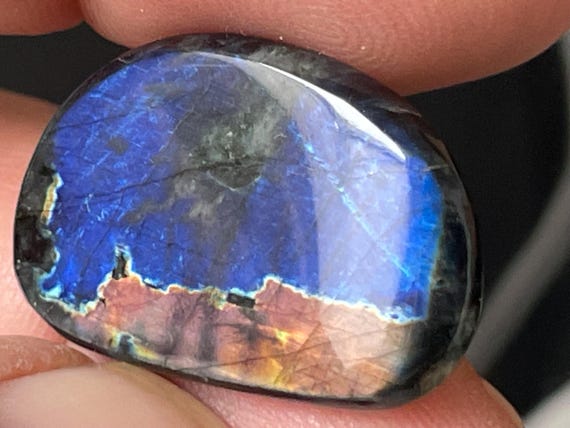 Unusual, beautiful Spectrolith (Finland)