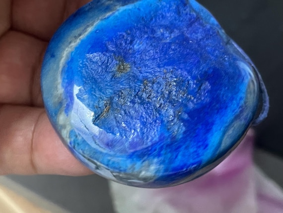 Giant drilled lapis lazuli pendant – deep blue gemstone with a regal aura, unique natural stone for jewelry & gifts