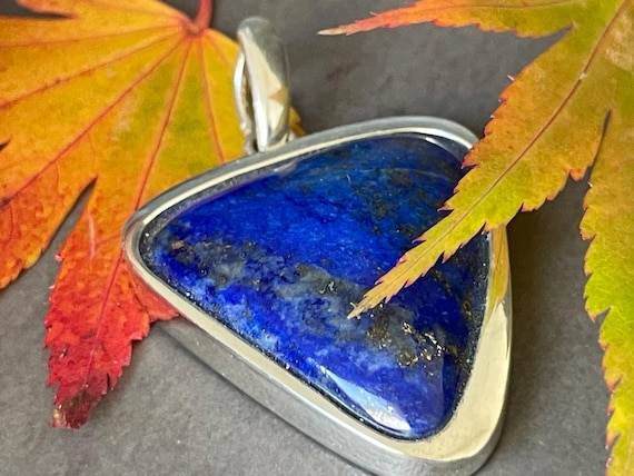 Beautiful natural Lapislazuli Pendant handmade in silver 925 sterling