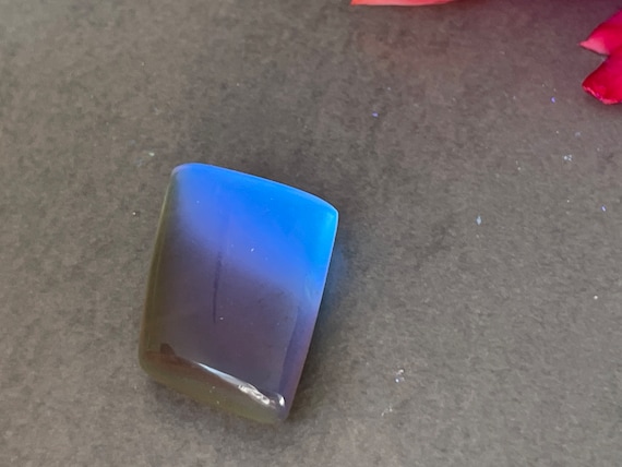 Phenomenal, rare blue amber