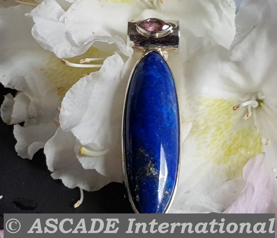 The Magic Eye Lapis Lazuli Pendant with Silver