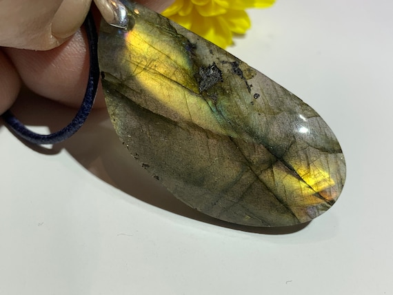 Multi color Labradorite !