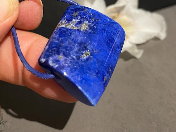 Drilled lapis lazuli pendant – deep blue gemstone with a regal aura, unique natural stone for jewelry & gifts