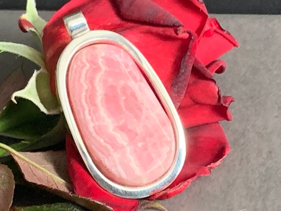 Very nice rodochrosite ring in silver 925 sterling from Argentina.