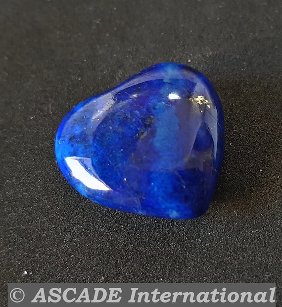 Lapis lazuli pendant with silver