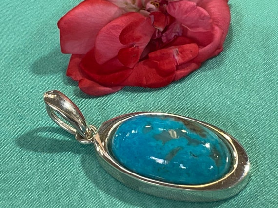 Real turquoise pendant in silver (925) sterling