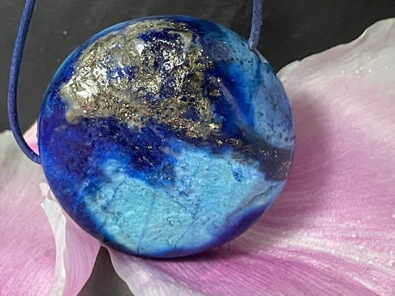 Real large lapis lazuli pendant, drilled, fantasy shape, reversible, deep blue tone with pyrite, natural stone jewelry, natural color!!!