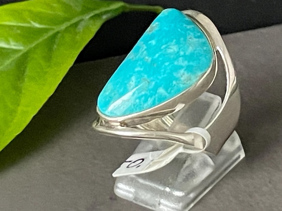Unique turquoise ring – genuine gemstone from Arizona for protection, strength & inner peace – handcrafted in 925 sterling silver, genuine turquoise