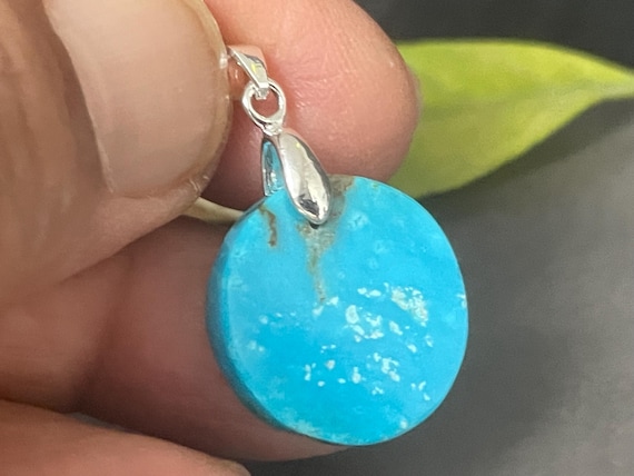 Real turquoise pendant in silver (925) sterling