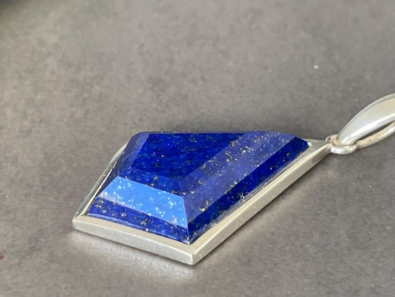 Beautiful natural Lapislazuli Pendant handmade in silver 925 sterling