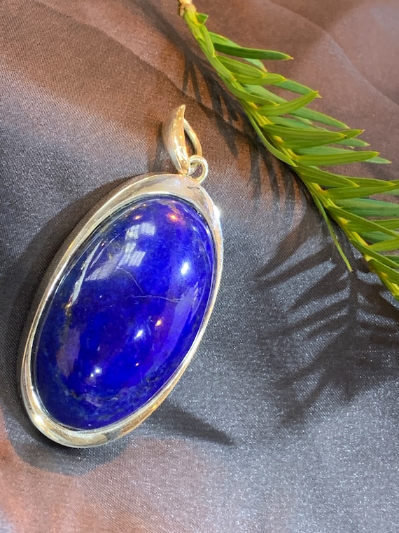 Beautiful natural Lapislazuli Pendant handmade in silver 925 sterling